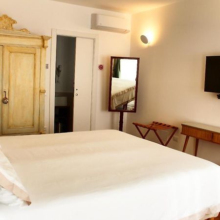 Guest House Barazzetto Biella Buitenkant foto